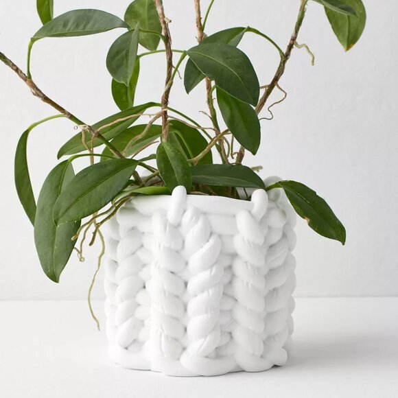 NIB Urban Outfitters Textured White Desk Planter - Picture 5 of 5